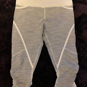 Lululemon crop legging size 8